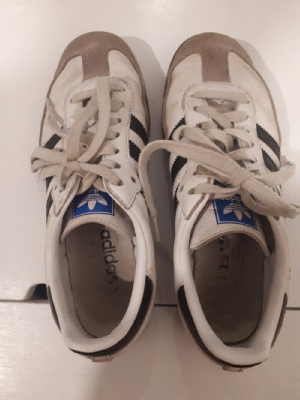 Sambas size 8